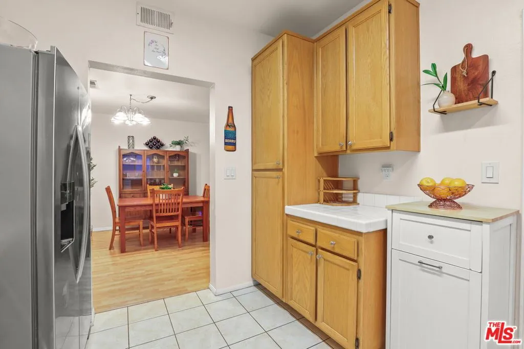 15122 Roxford Street 7, Sylmar, California 91342 home-pic-11